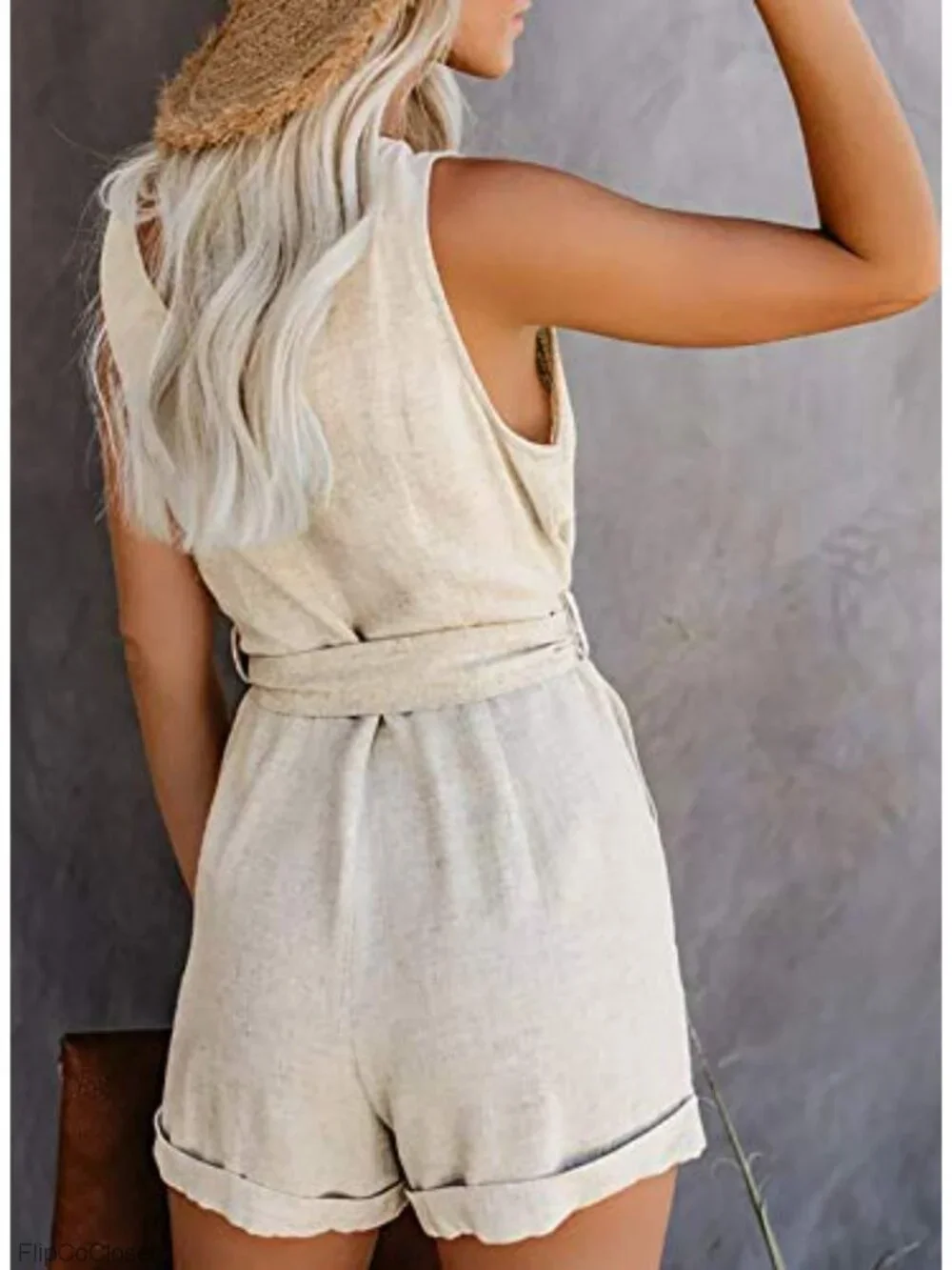 Women's Sleeveless V-Neck Button Romper with Pockets - Casual Summer Jumpsuit